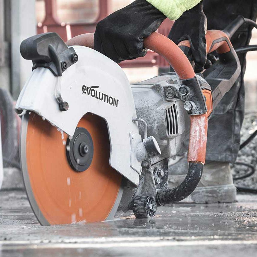 Tarcza diamentowa Evolution 230 mm Premium z wysoką koncentracją diamentu, segmentową krawędzią i otworem